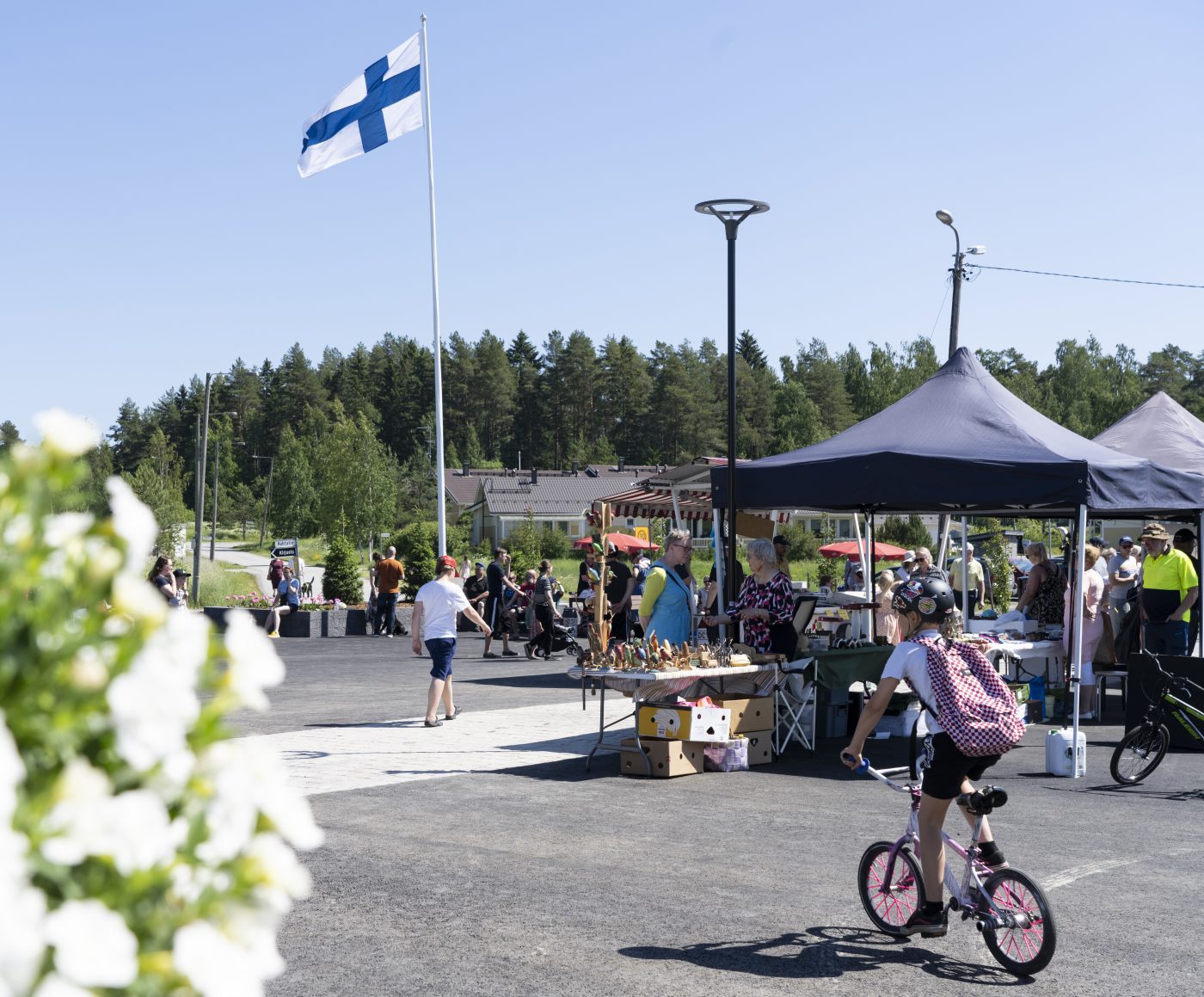Kuva juhannustorilta.